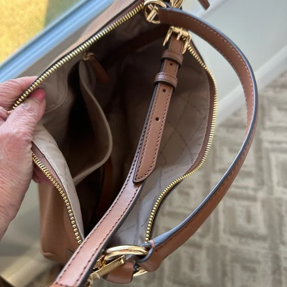 Michael Kors Brown Leather Hobo Shoulder Bag - Picture 6 of 7